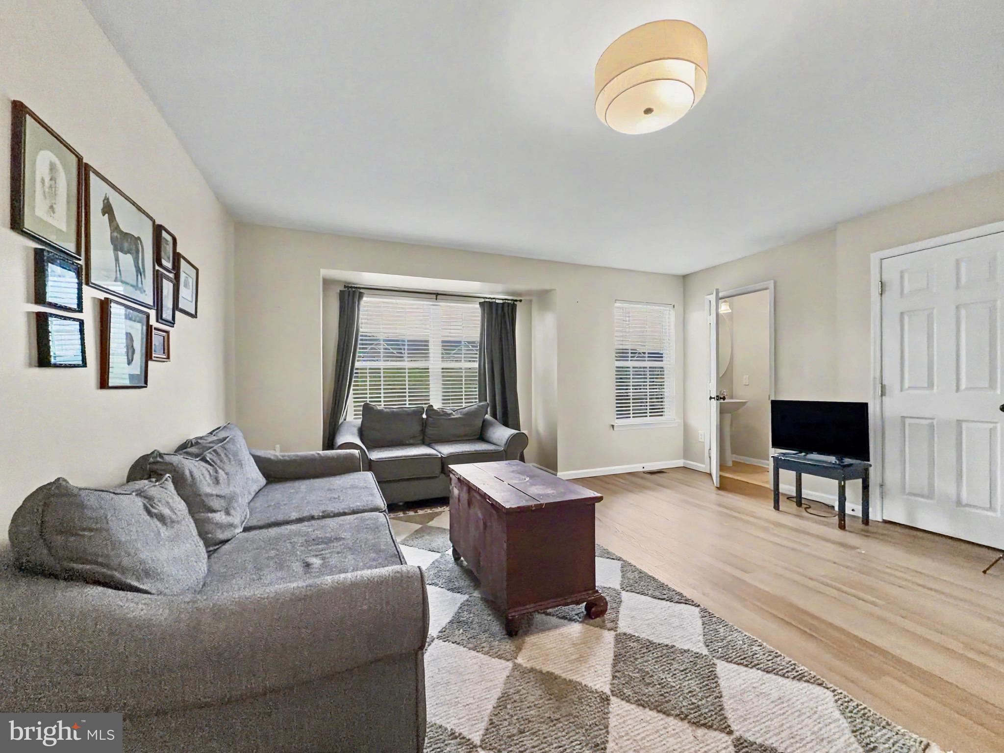 COUNTRY RIDGE - Residential