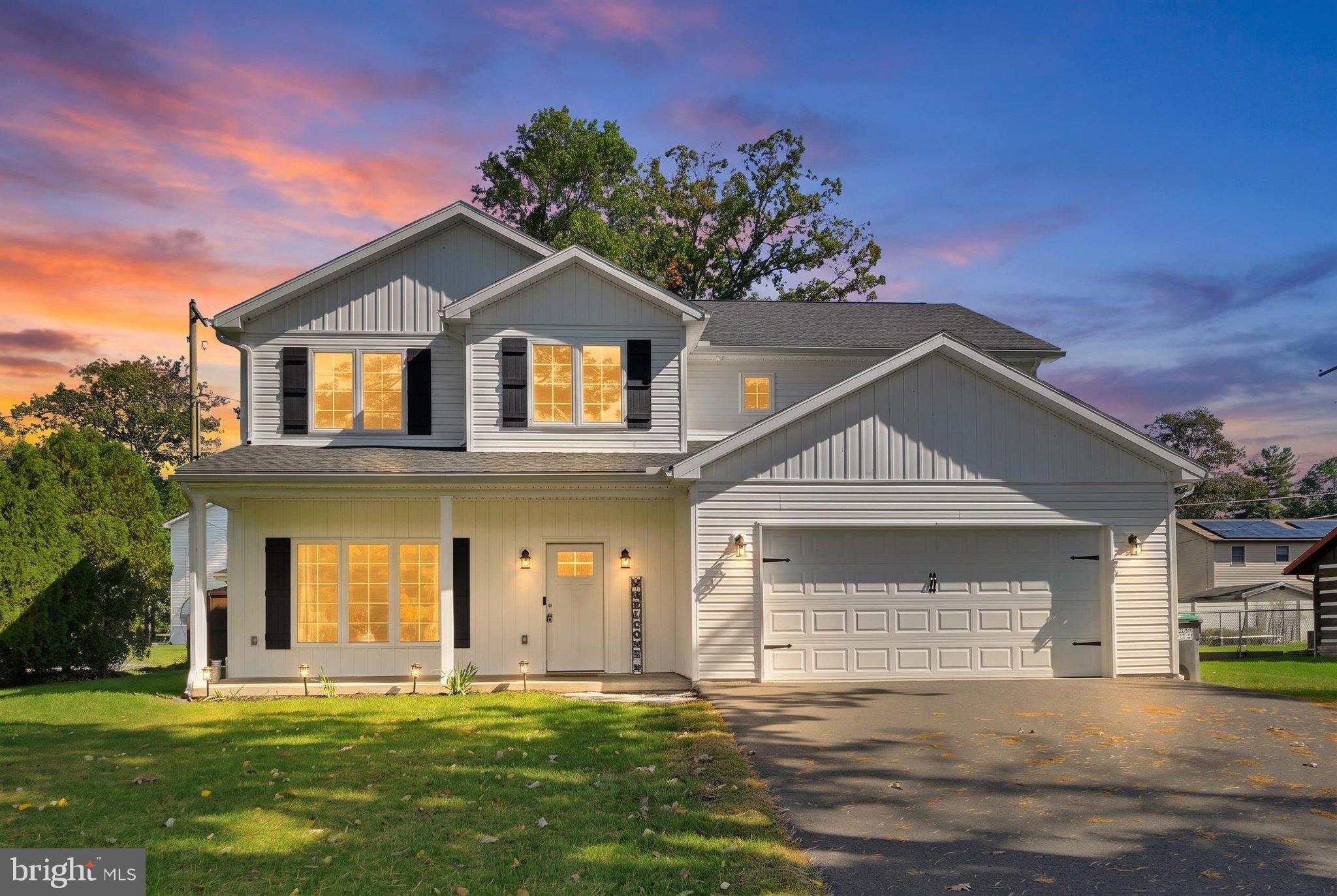 224 LAKE FRONT DRIVE