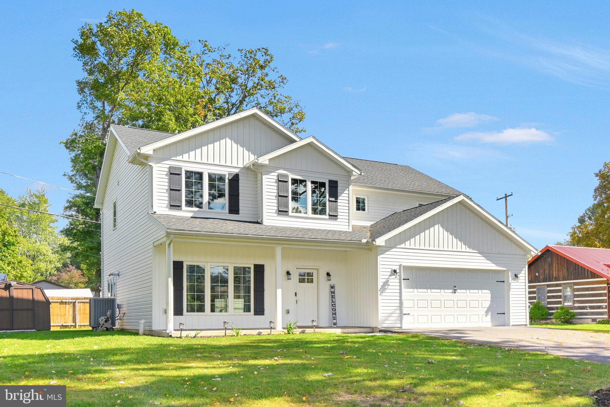 224 LAKE FRONT DRIVE
