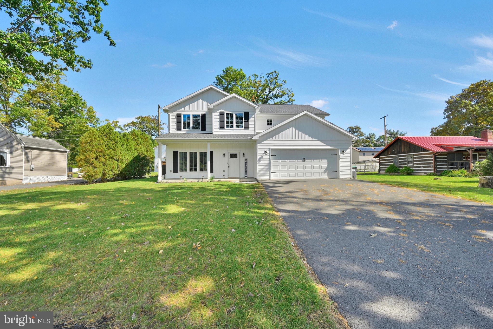 224 LAKE FRONT DRIVE