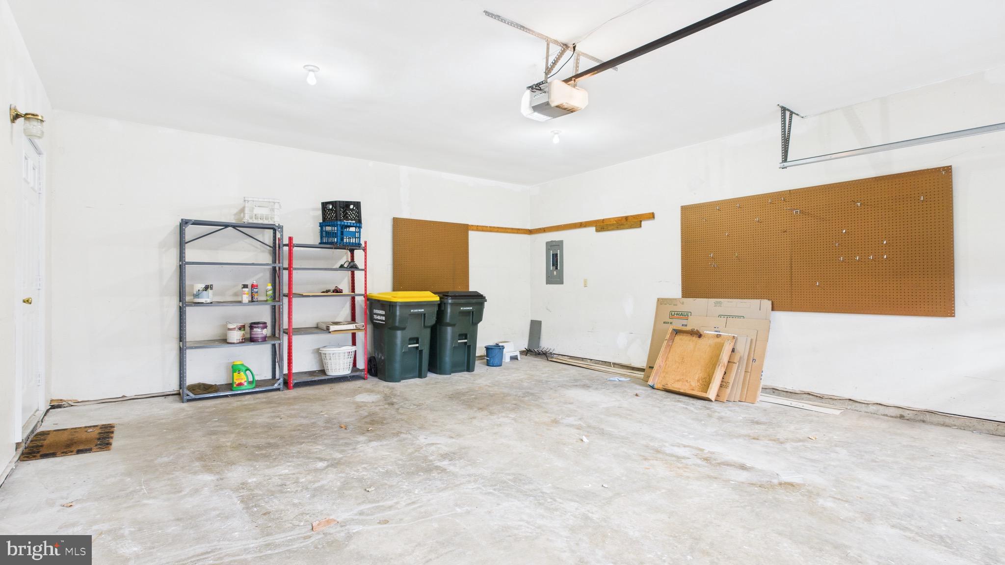 SEQUOIA FARMS - Residential