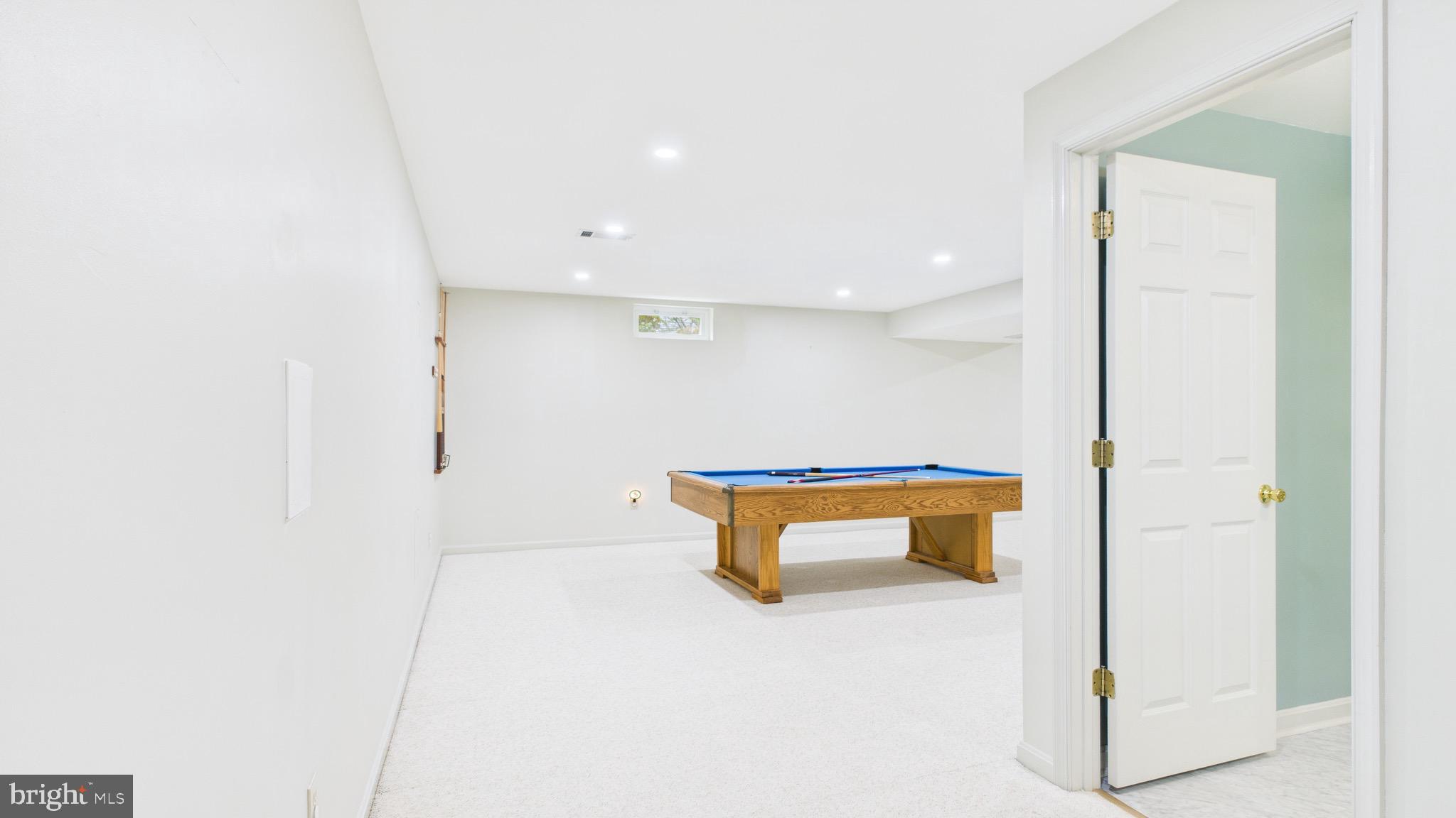 SEQUOIA FARMS - Residential