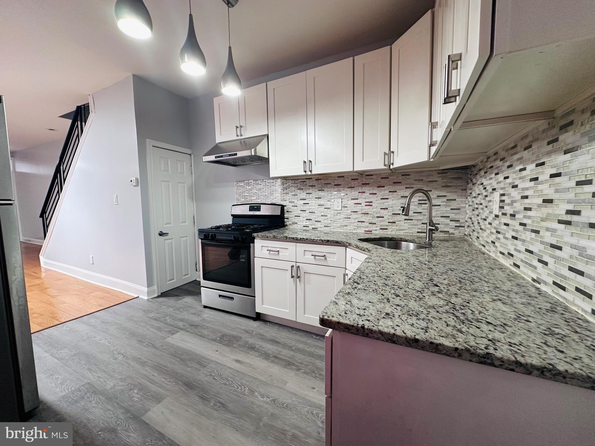 POINT BREEZE - Residential