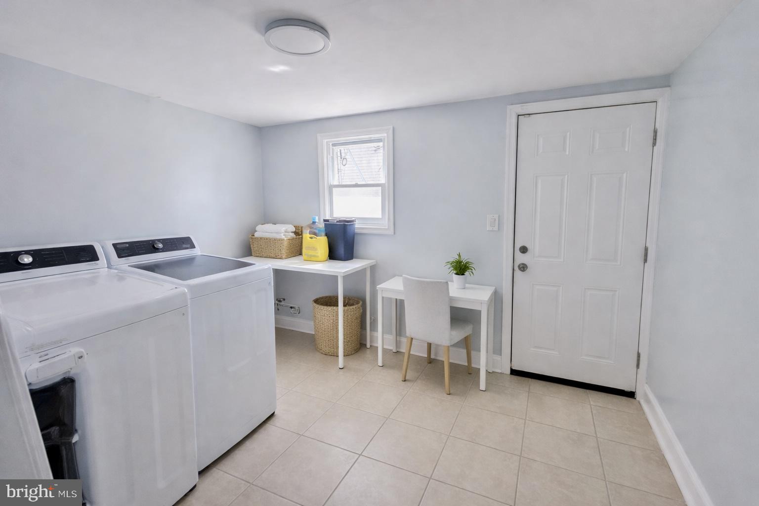 POINT BREEZE - Residential