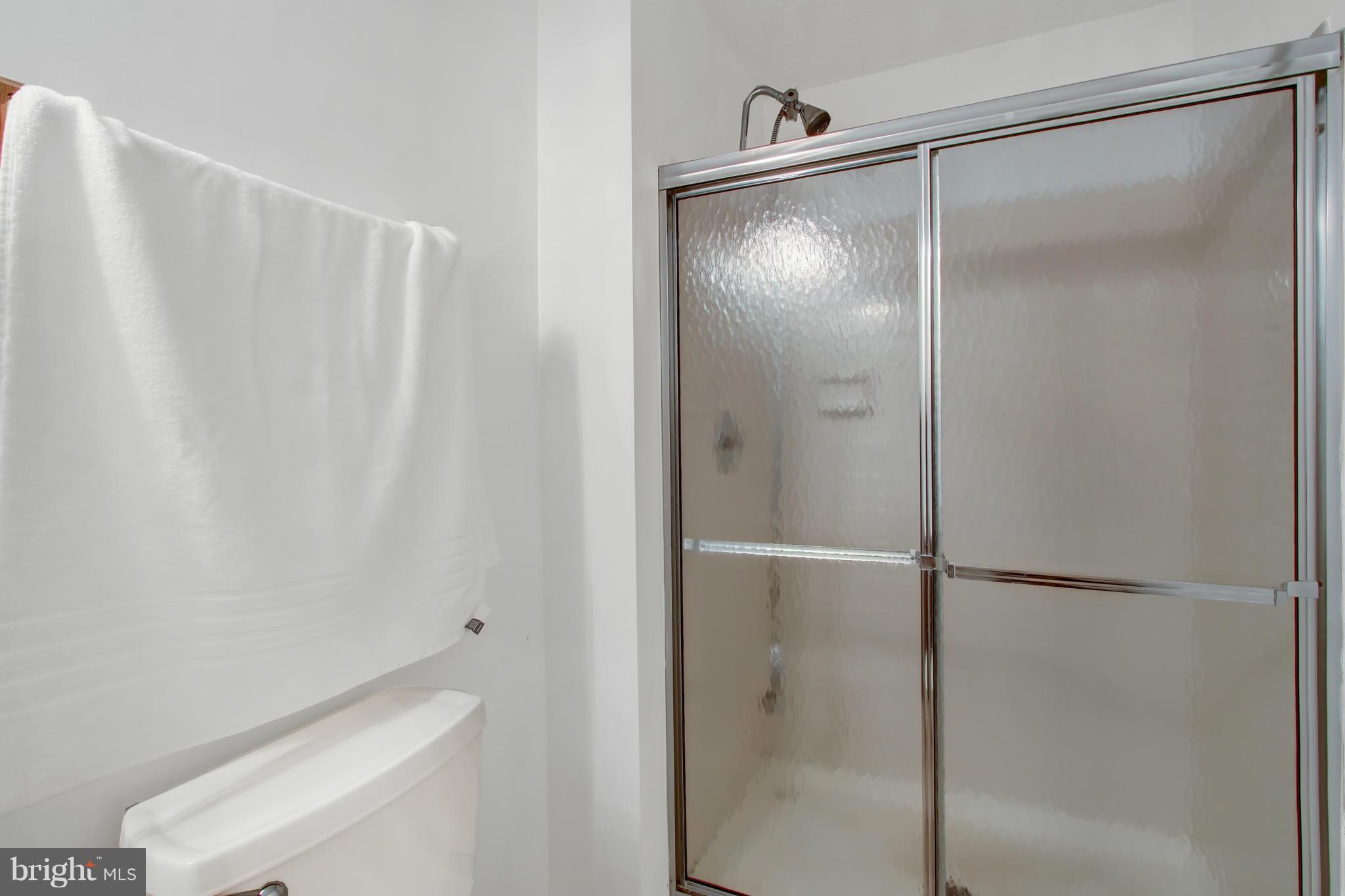 CONSTANT FRIENDSHIP - Residential