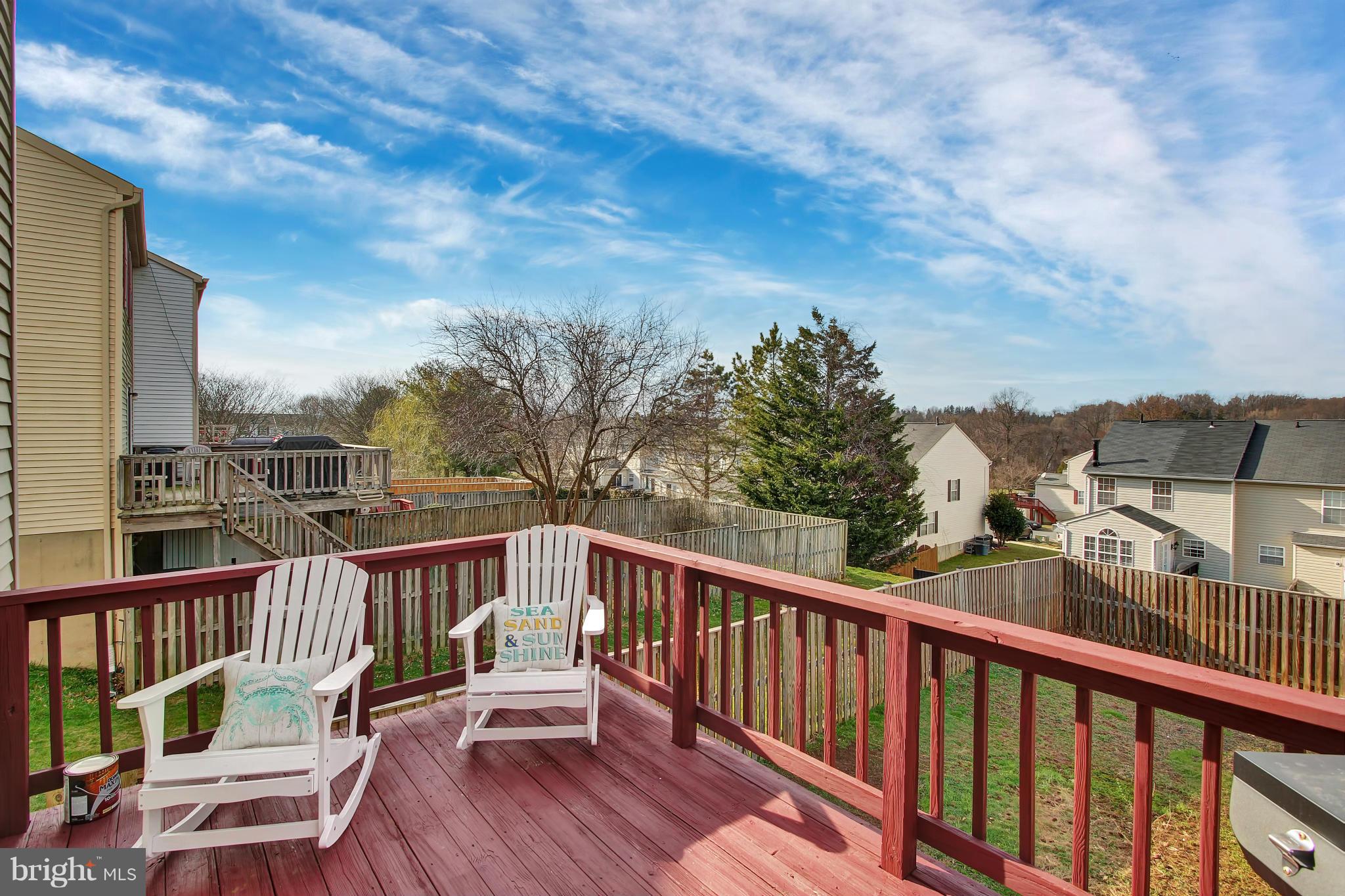 CONSTANT FRIENDSHIP - Residential