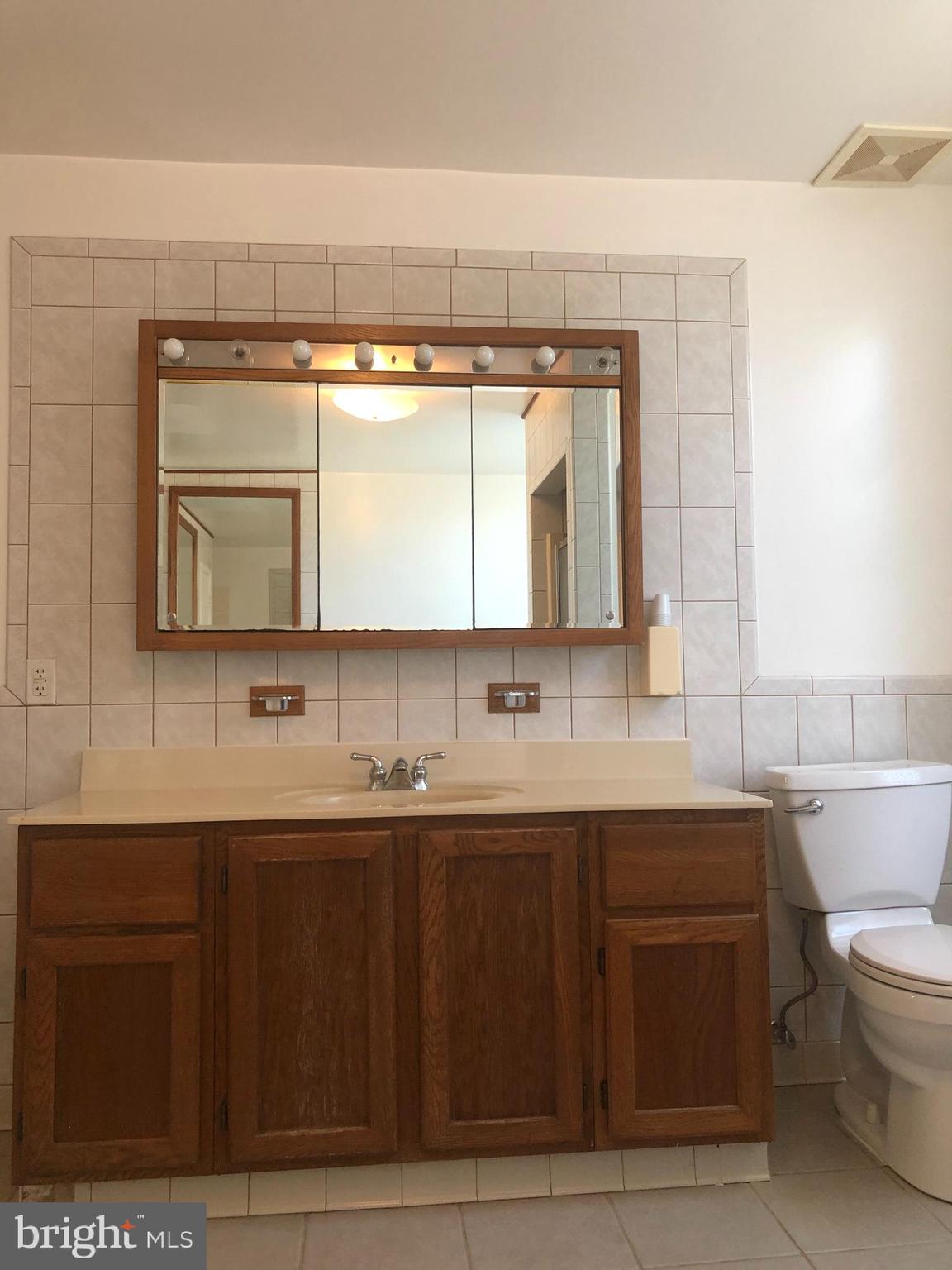 HAMPDEN HISTORIC DISTRICT - Residential Lease