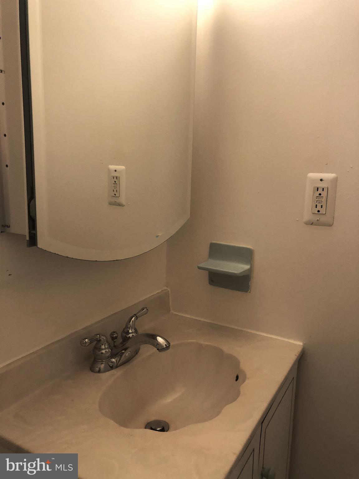 HAMPDEN HISTORIC DISTRICT - Residential Lease