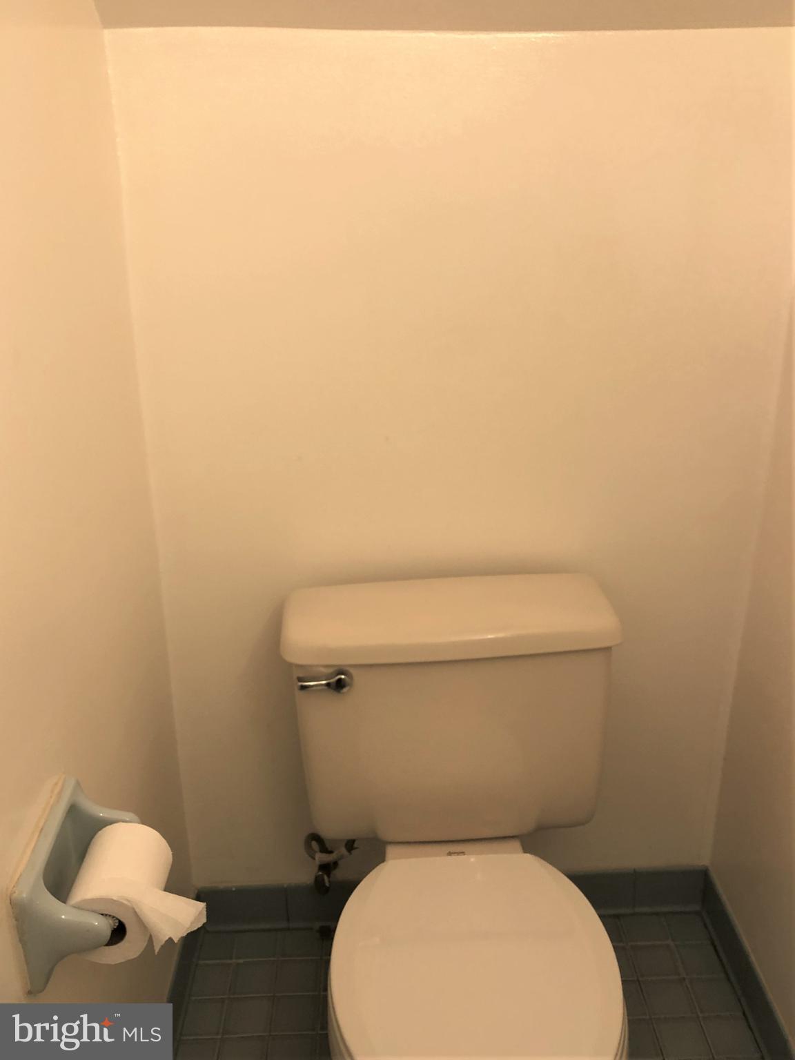 HAMPDEN HISTORIC DISTRICT - Residential Lease