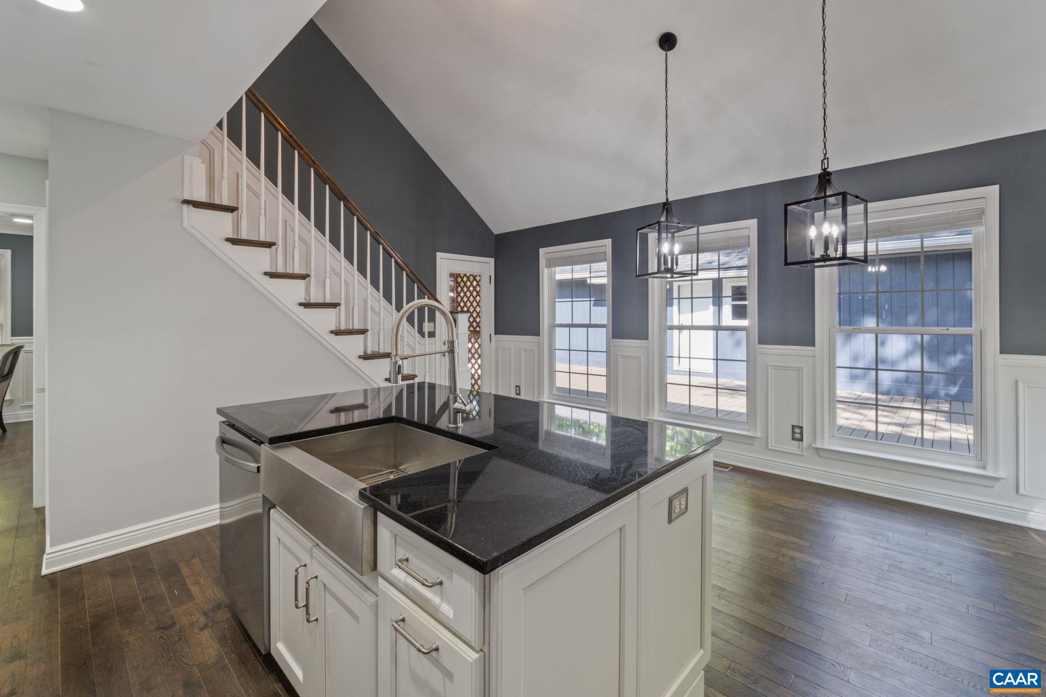 LAKE MONTICELLO - Residential