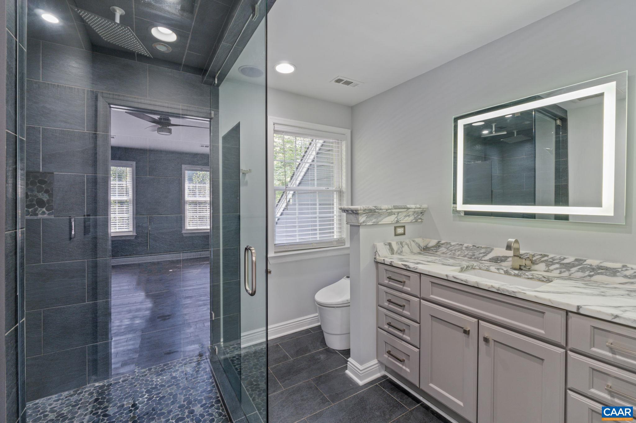 LAKE MONTICELLO - Residential