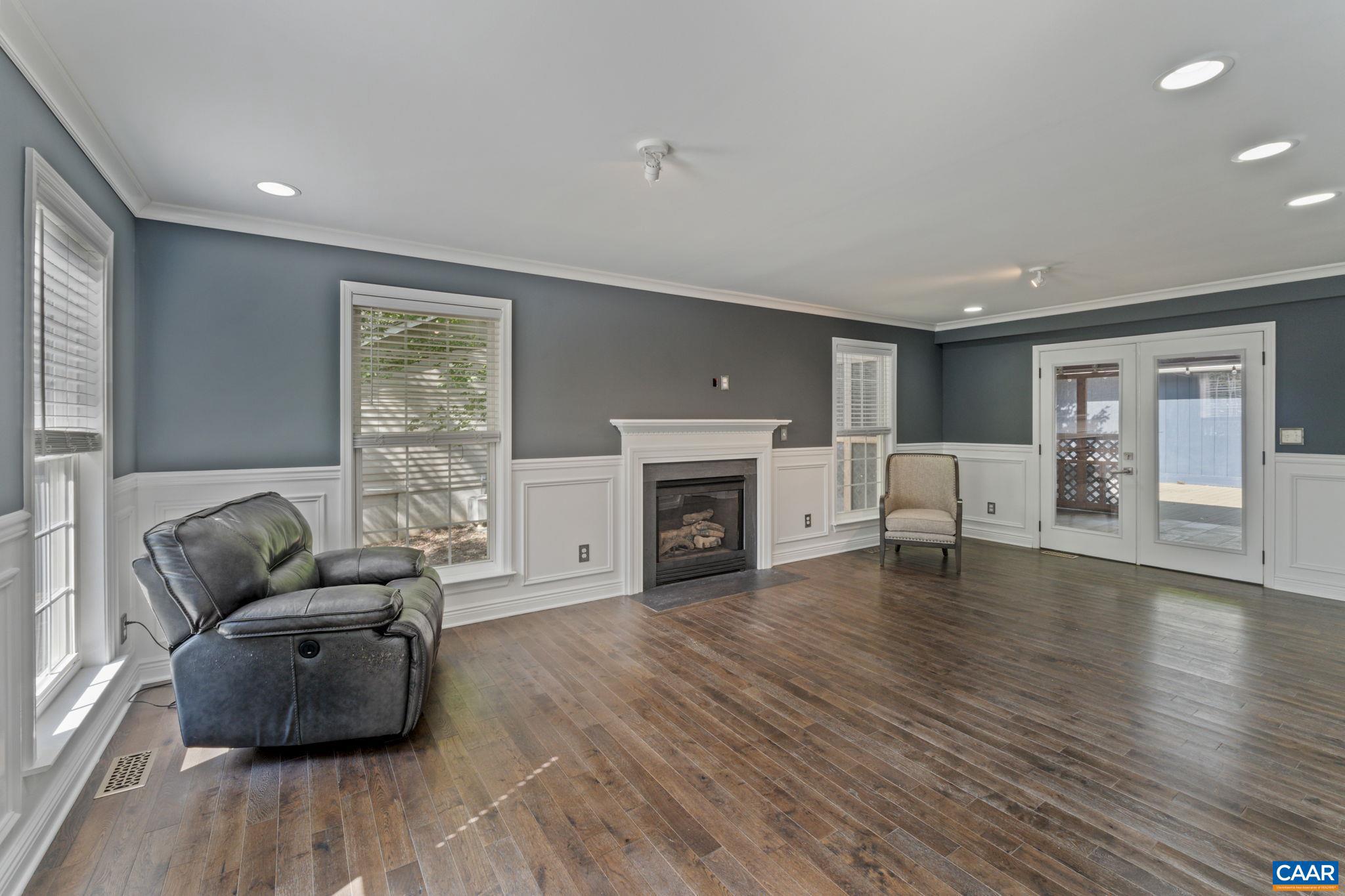 LAKE MONTICELLO - Residential