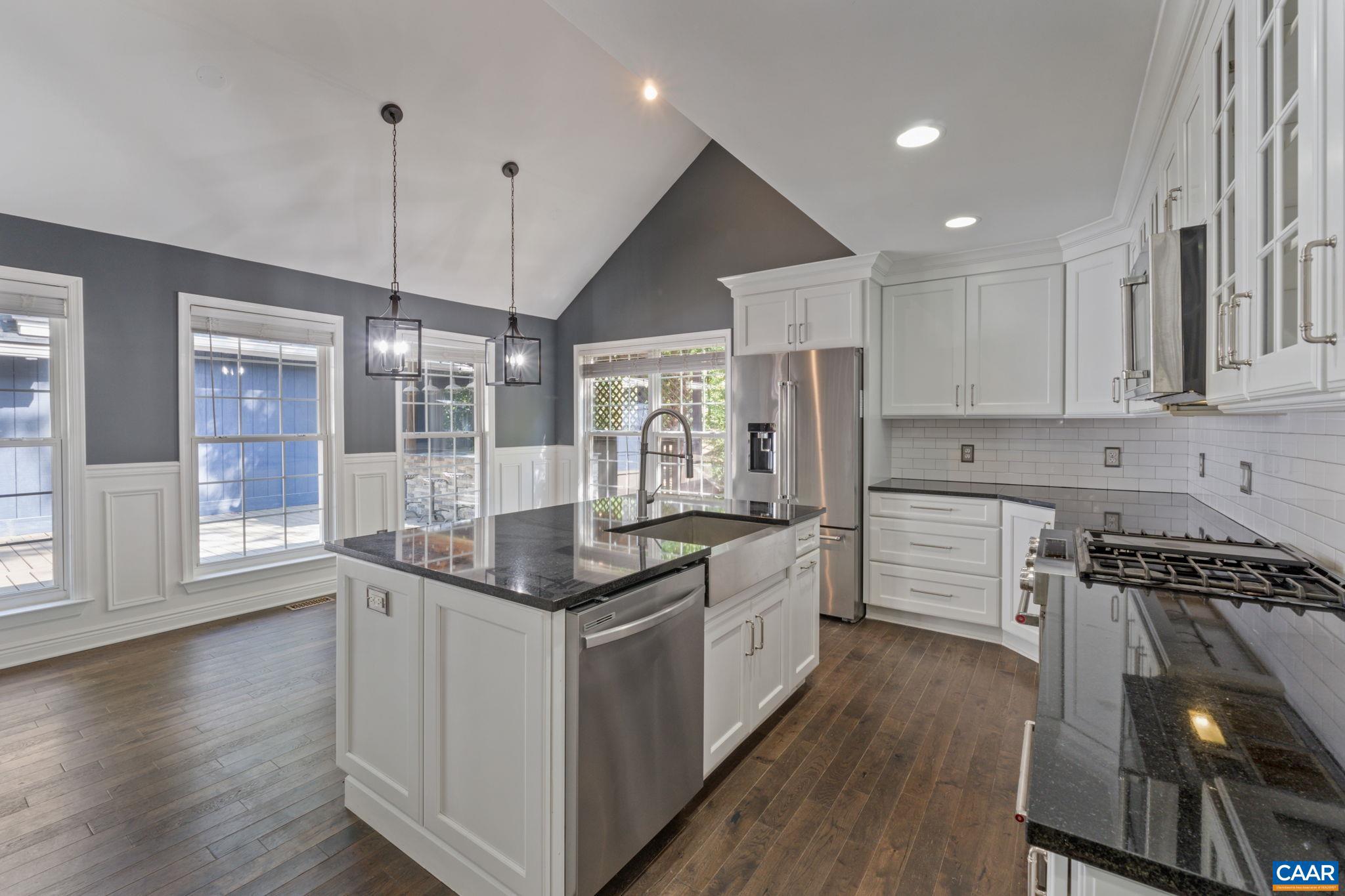 LAKE MONTICELLO - Residential