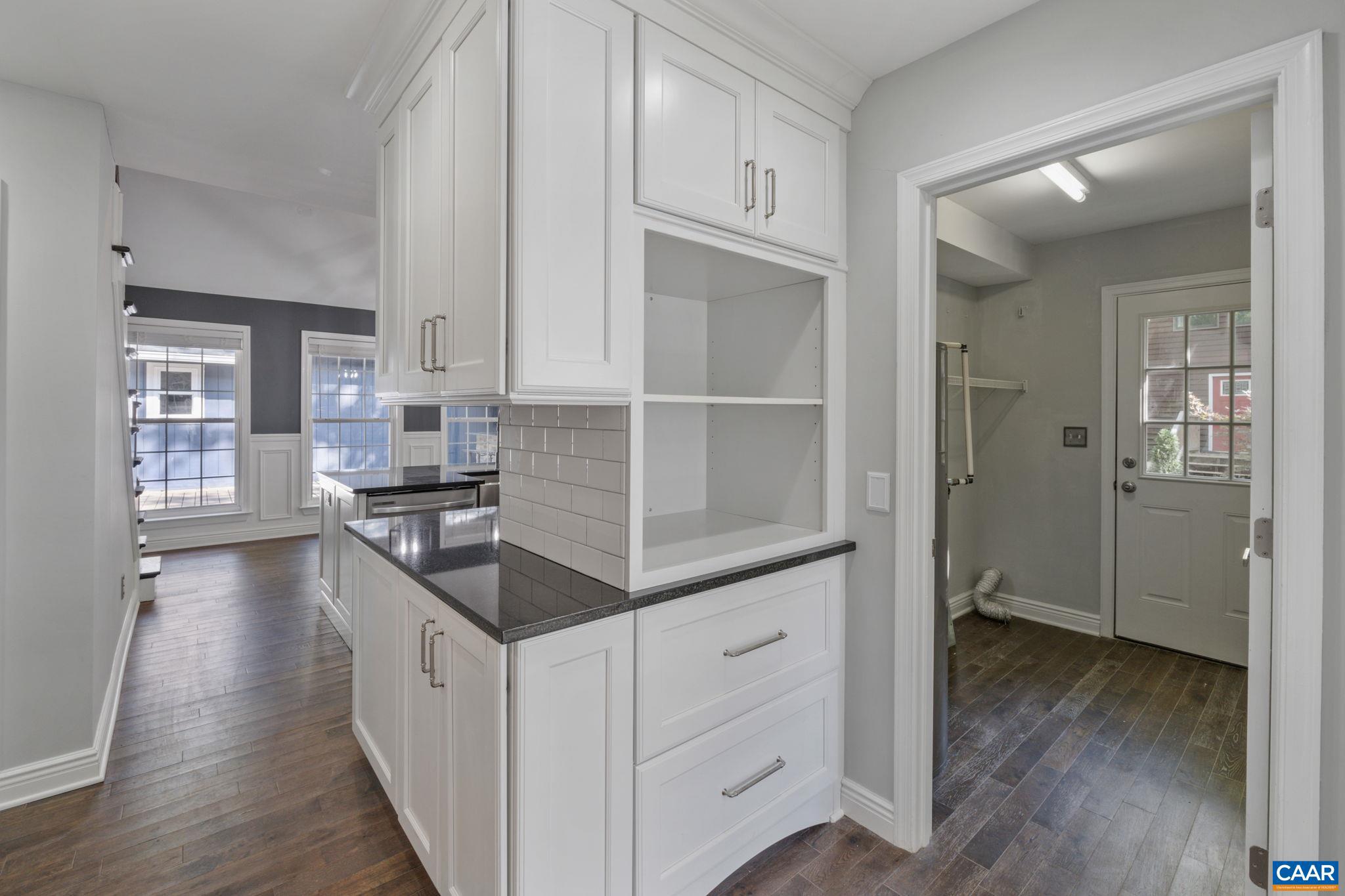 LAKE MONTICELLO - Residential