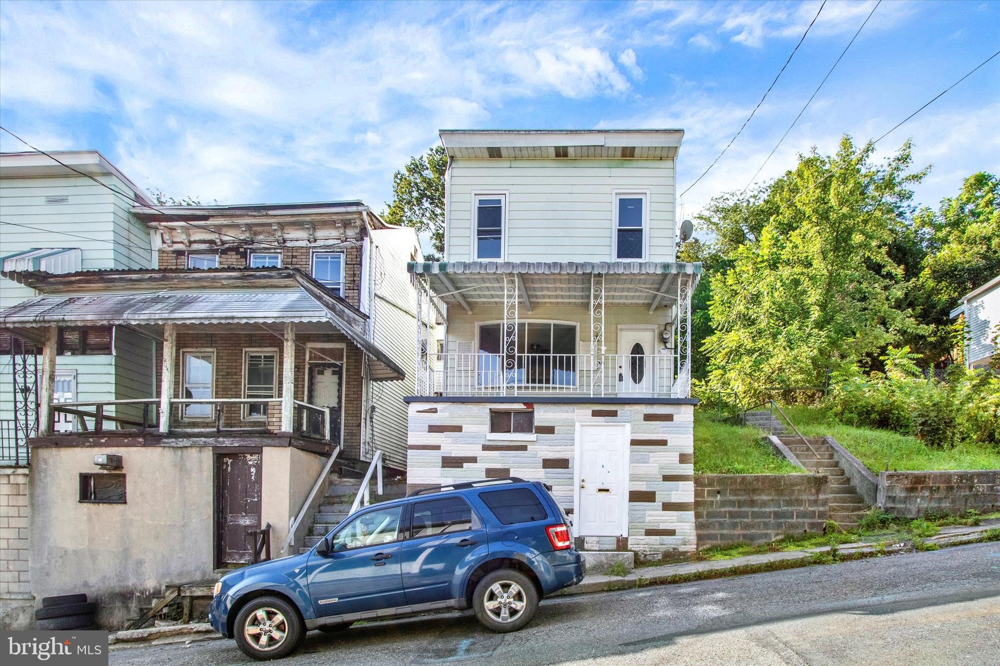 Welcome to 231 Pierce St located in Pottsville! This home offers 2 great sized bedrooms and 1.5 baths, a lovely covered front porch and so much more. Seller is motivated, bring ALL offers!!!