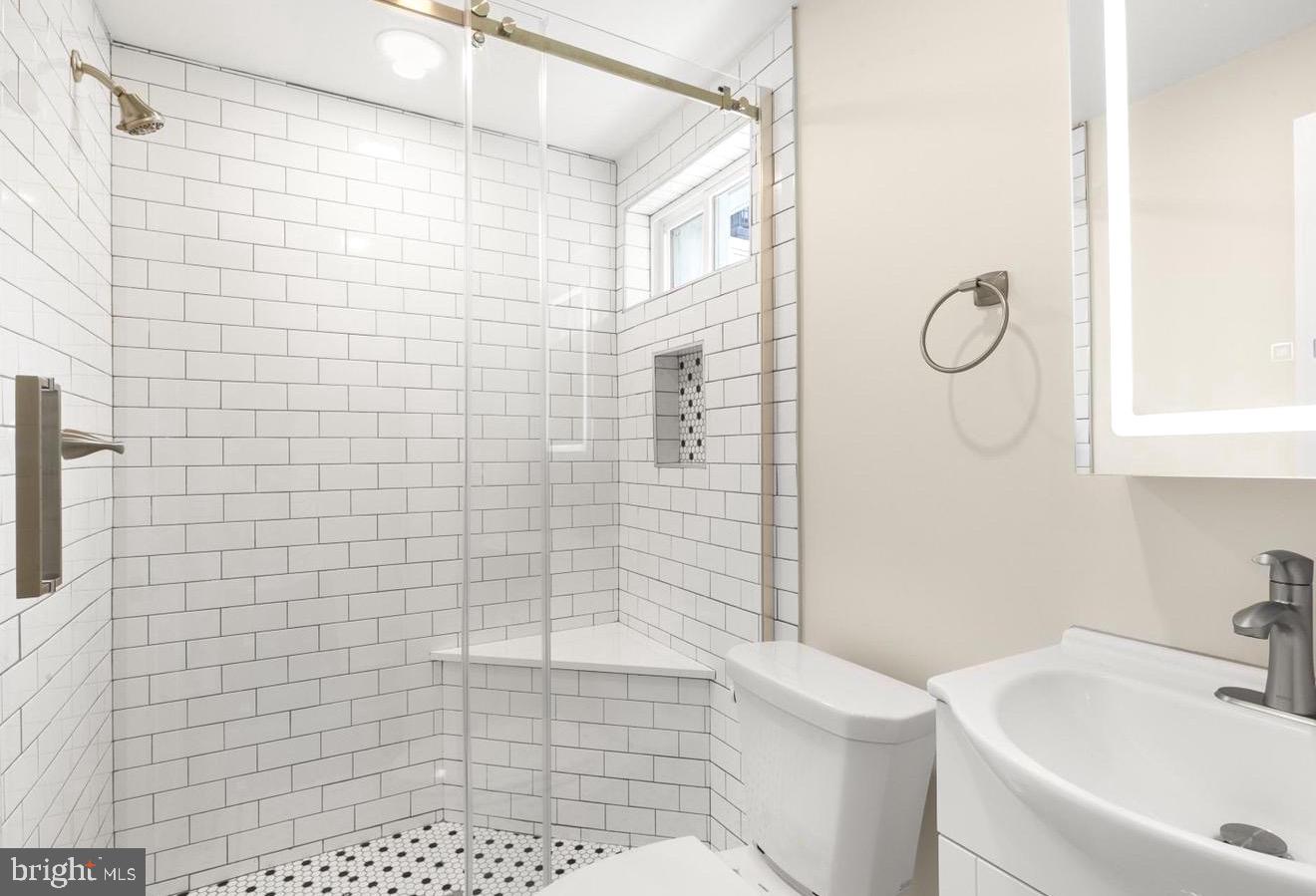 FAIRMOUNT - Residential