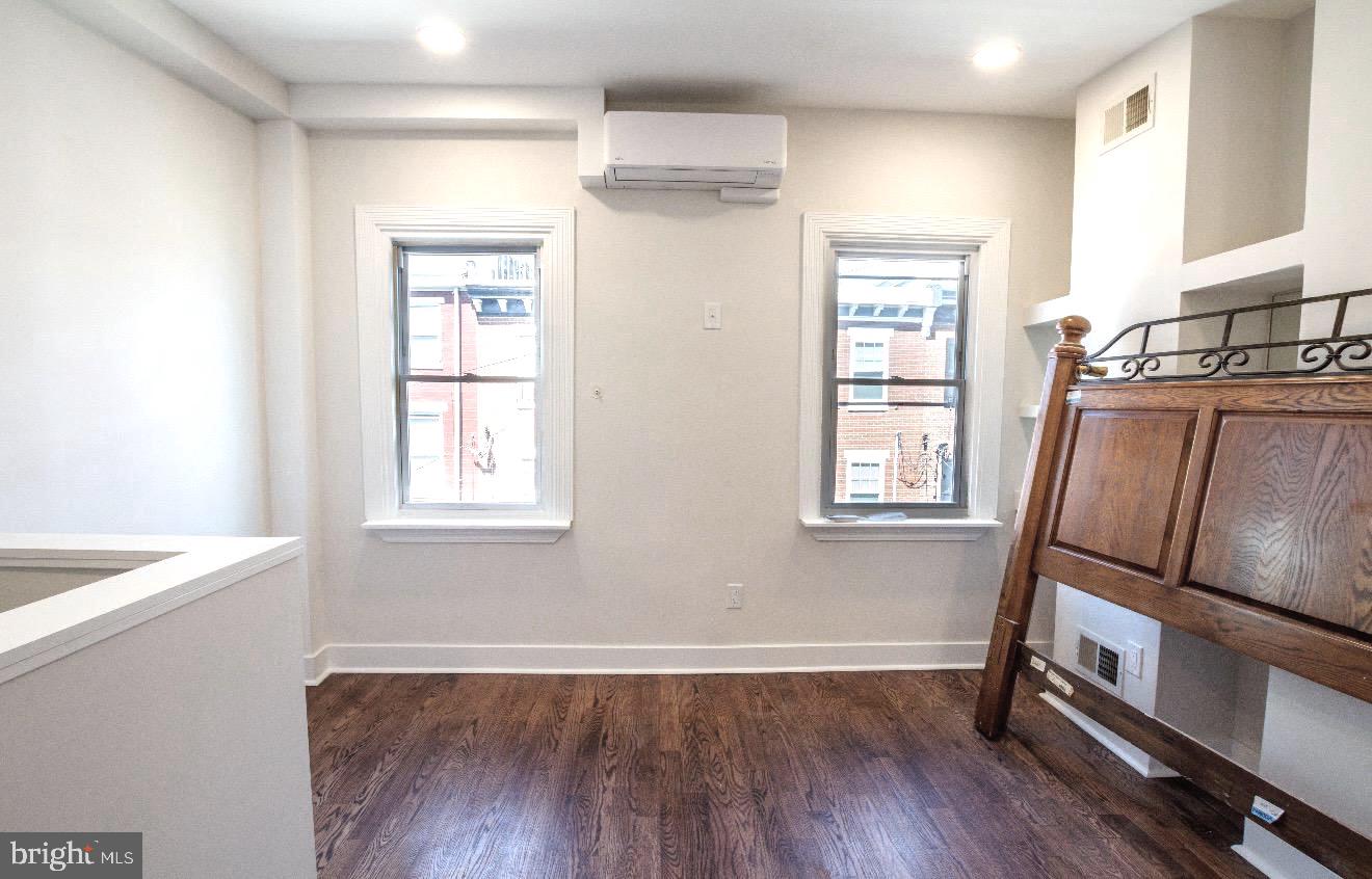 FAIRMOUNT - Residential