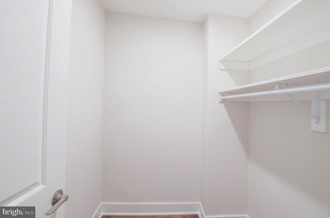 FAIRMOUNT - Residential