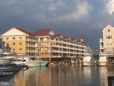 Condo For Sale - 301 14th Street #102<br/> OCEAN CITY, MD 21842