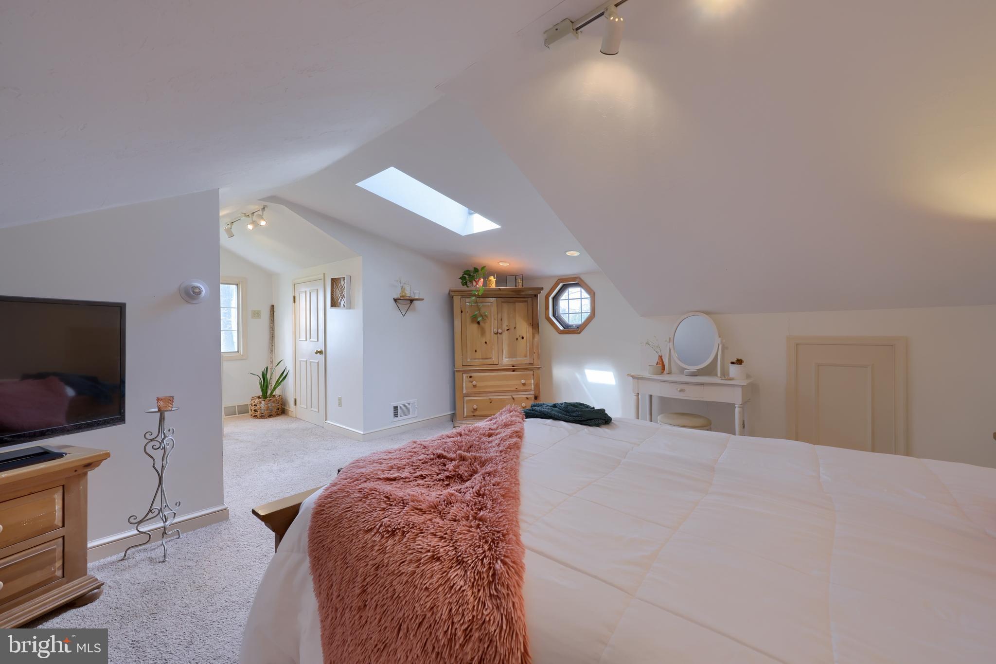 YORK TWP - Residential