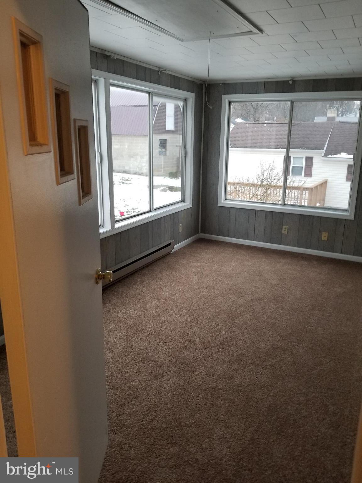 NORTH MIDDLETON TWP - Residential