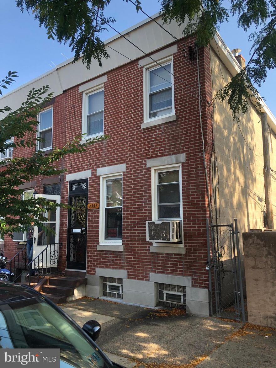 Great starter home. Cozy 2 bed, 1 bath, with private rear yard. Open concept family and dining room with hardwood floor. Kitchen offer stainless steel gas range, refrigerator, and rear mudroom. Hall bath with pedestal sink. Well loved and maintained home just needs some TLC!