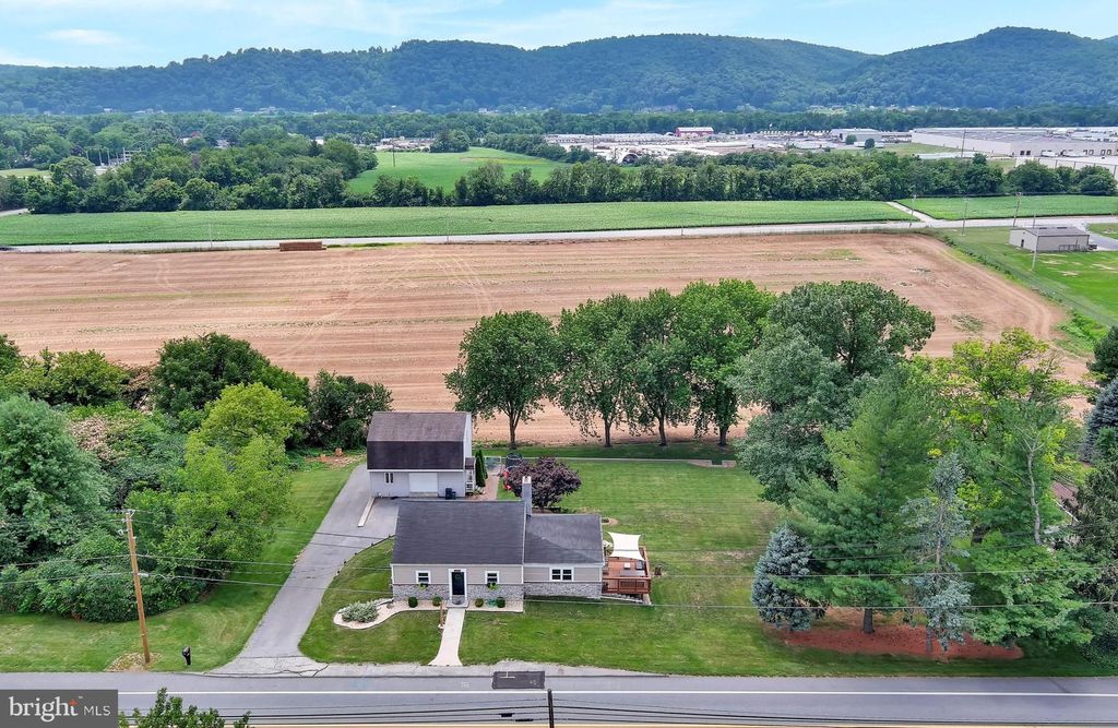 Photo of 3235 MAYTOWN RD, MARIETTA, PA 17547 (MLS # PALA2037930)