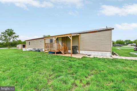 97 SHERRILL DRIVE NEW OXFORD PA 17350