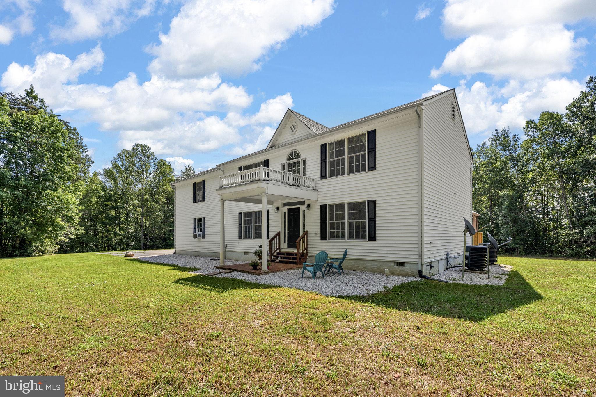 524 BLUEBERRY LANE