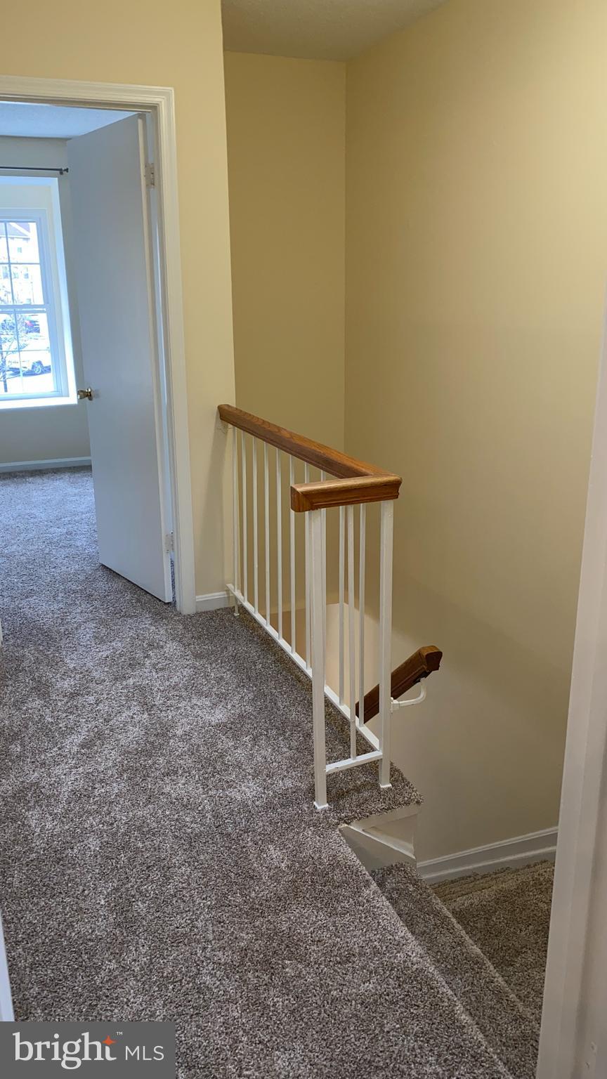 VALLEY STREAM ESTATES - Residential Lease