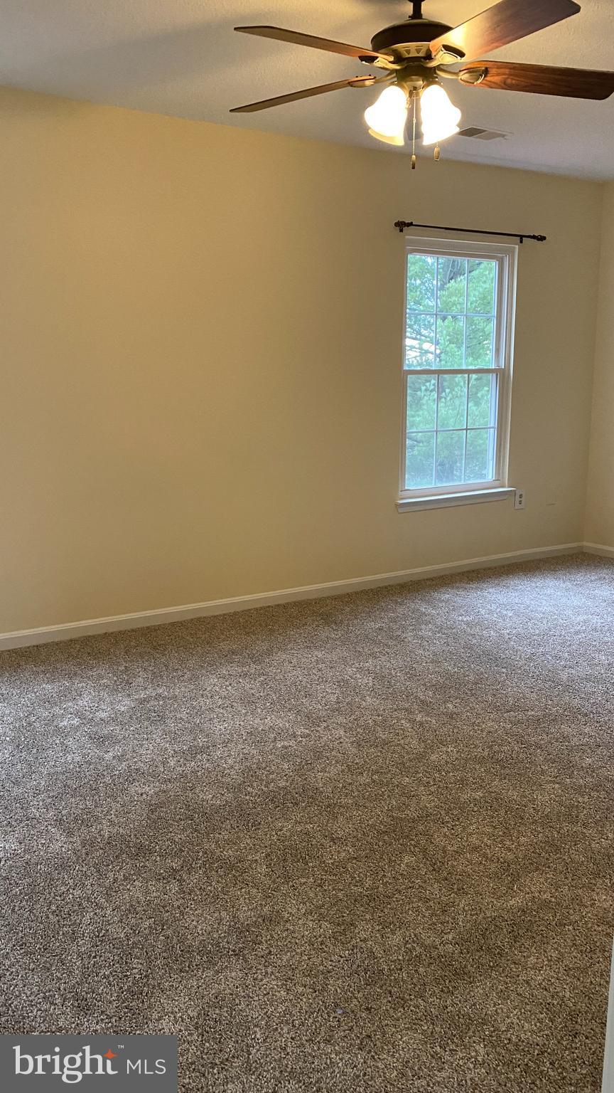 VALLEY STREAM ESTATES - Residential Lease