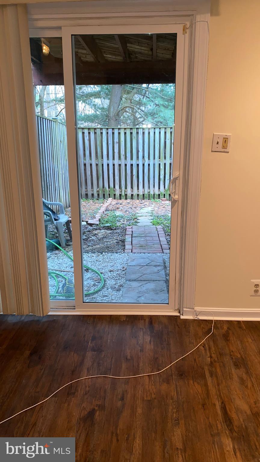 VALLEY STREAM ESTATES - Residential Lease