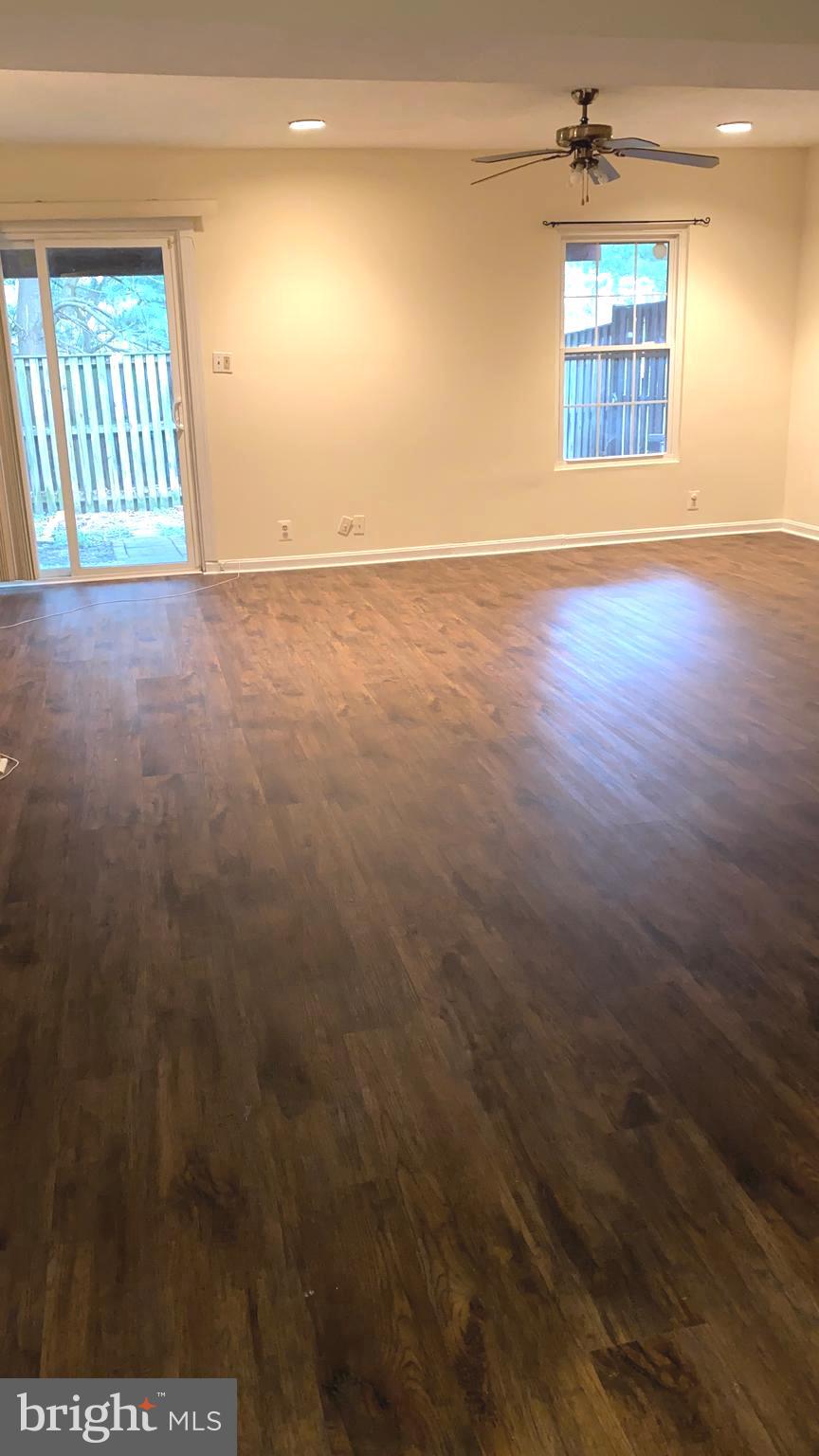 VALLEY STREAM ESTATES - Residential Lease