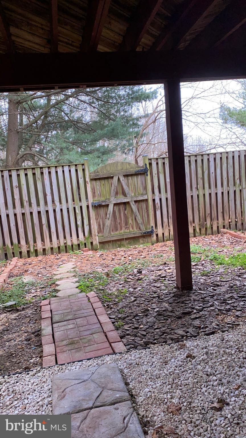 VALLEY STREAM ESTATES - Residential Lease