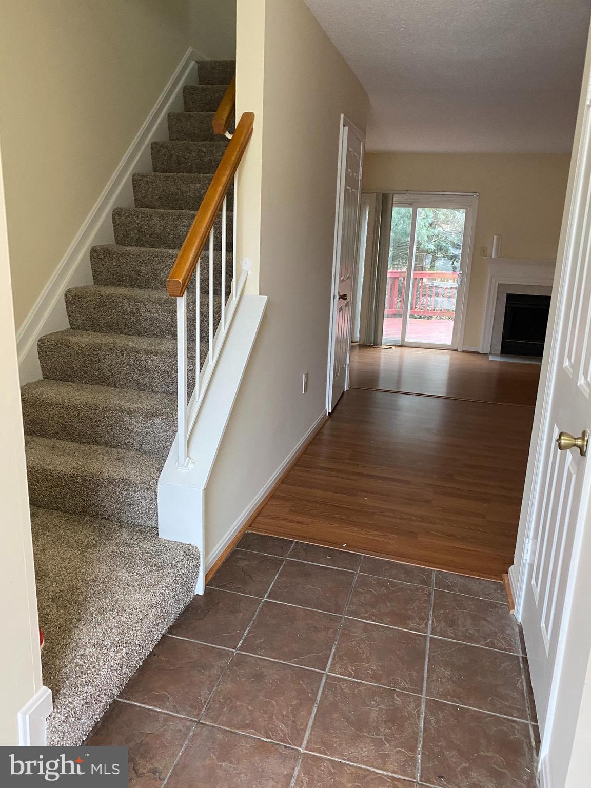 VALLEY STREAM ESTATES - Residential Lease