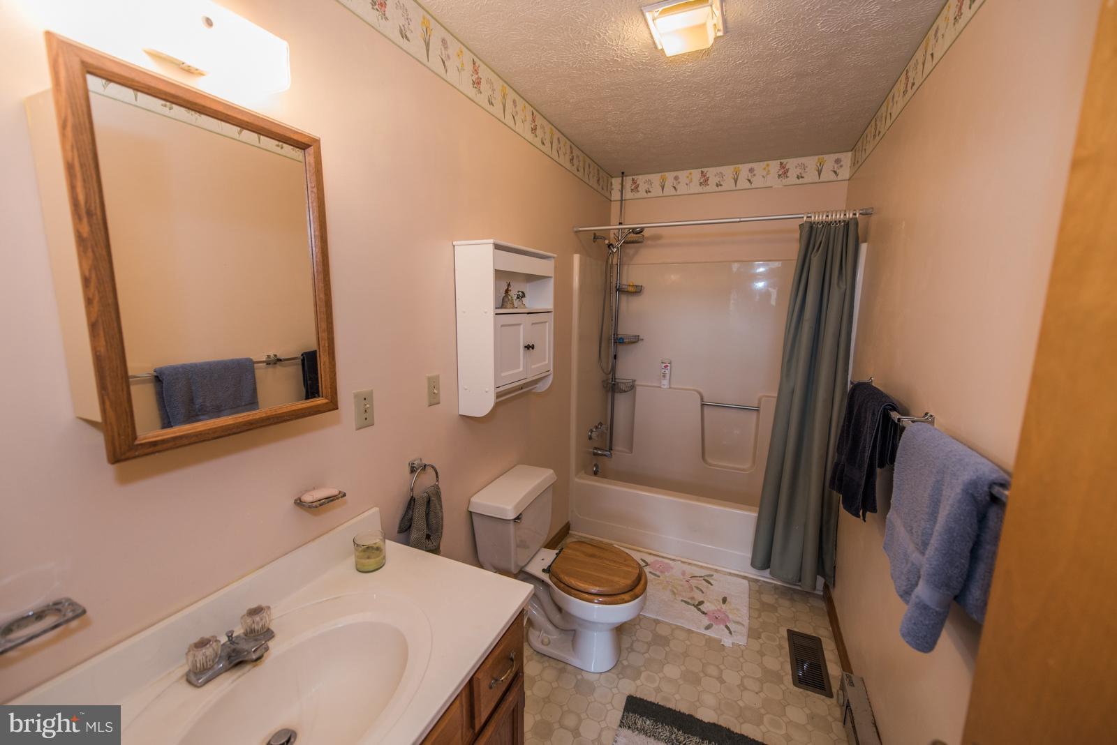 BEAVER DAM WOODS - Residential