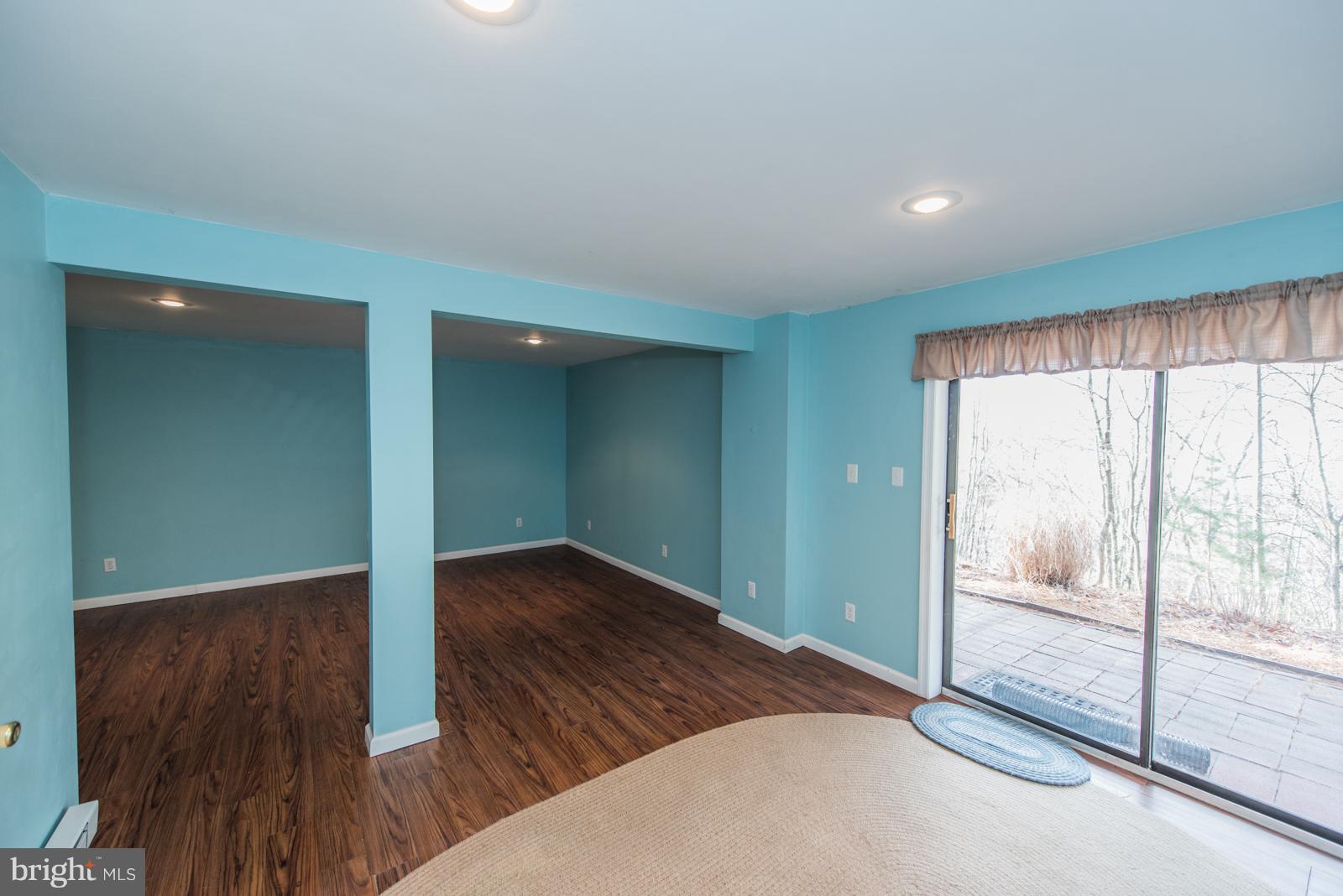 BEAVER DAM WOODS - Residential