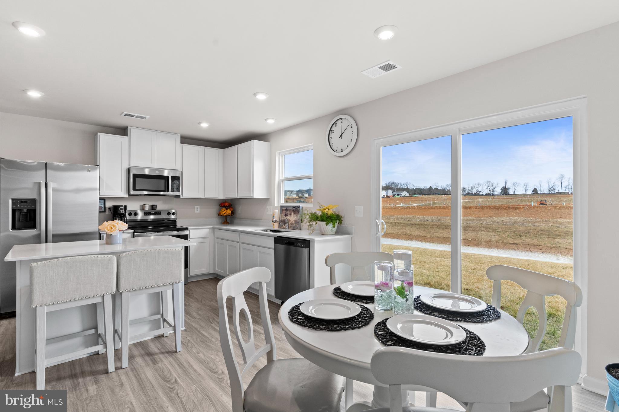 STONE SPRING - Residential Lease