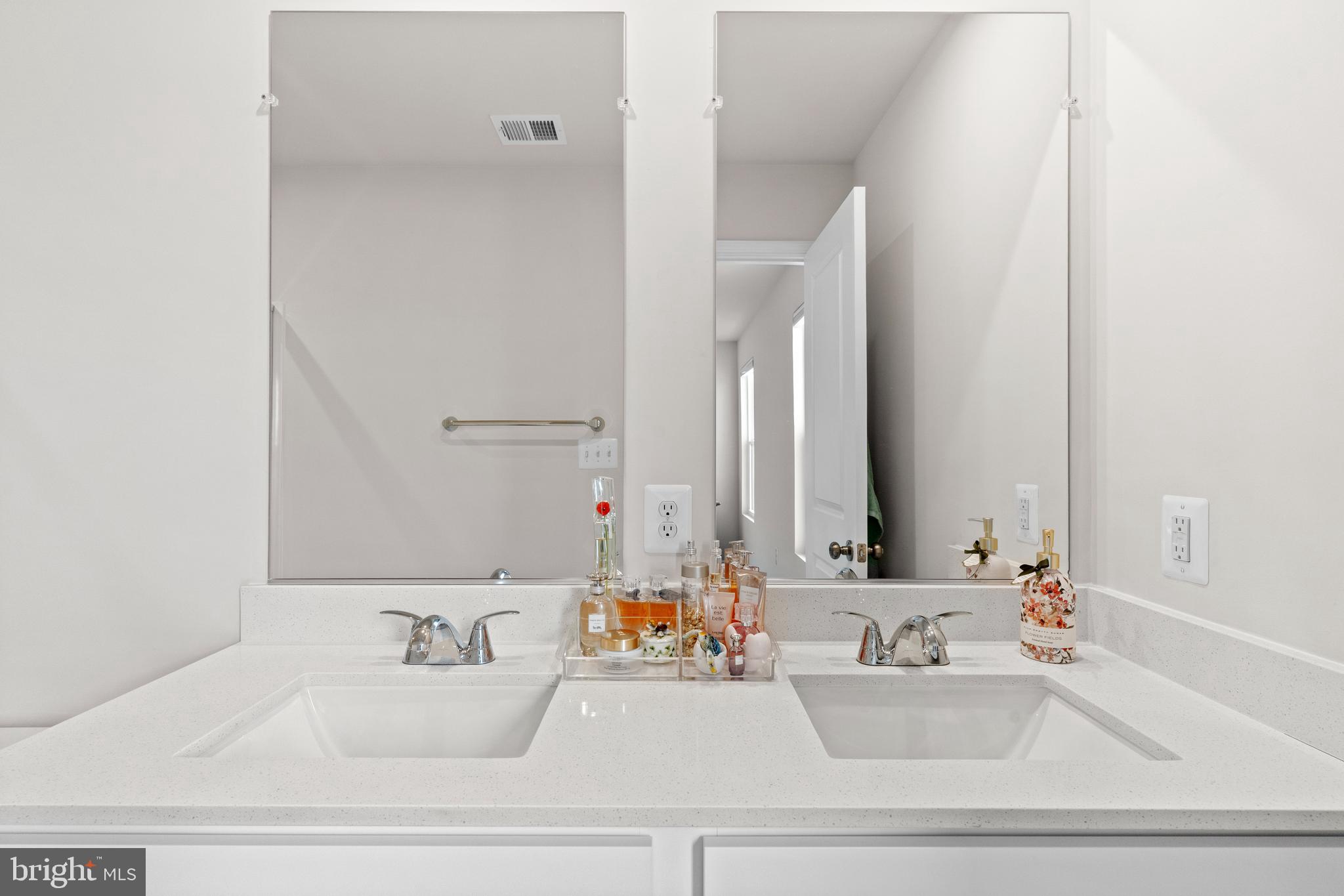 STONE SPRING - Residential Lease