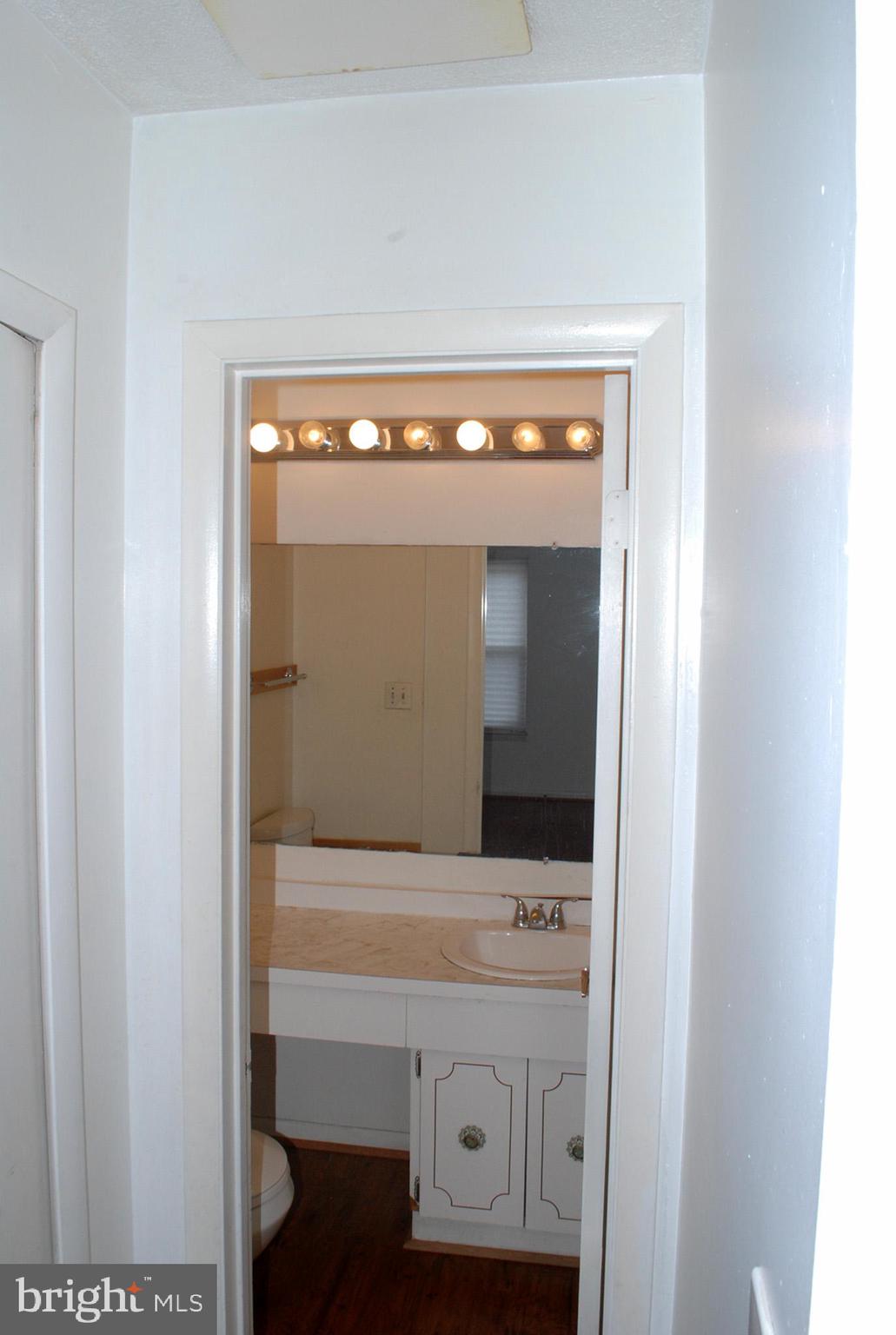 PRINCE PL AT NORTHAMPTOM - Residential