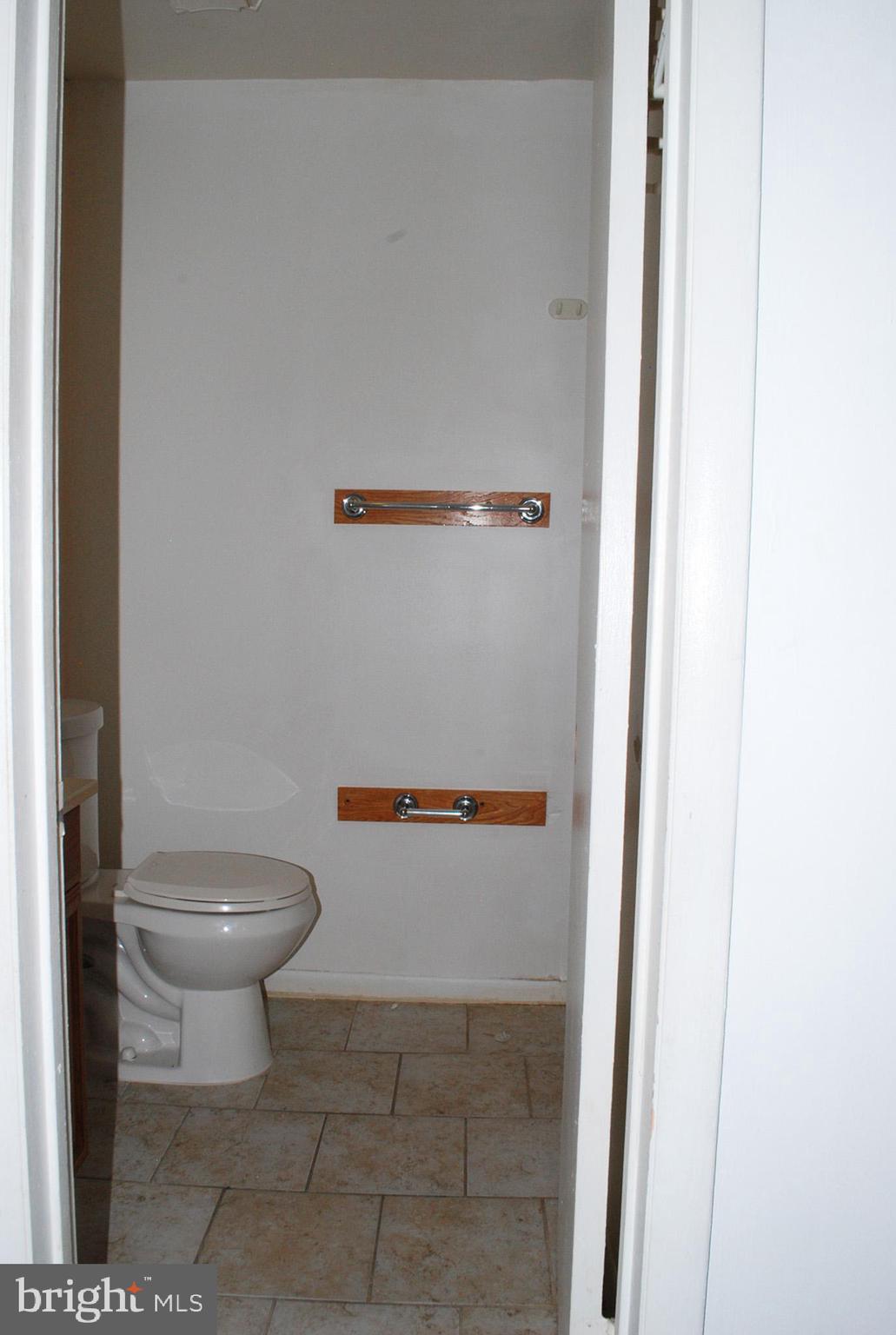 PRINCE PL AT NORTHAMPTOM - Residential