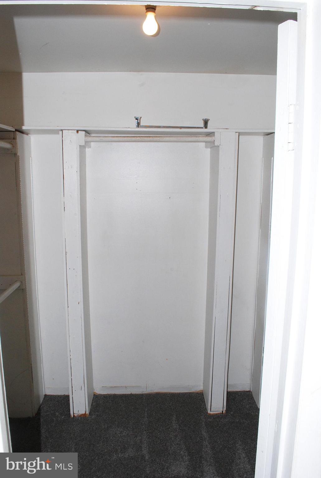 PRINCE PL AT NORTHAMPTOM - Residential