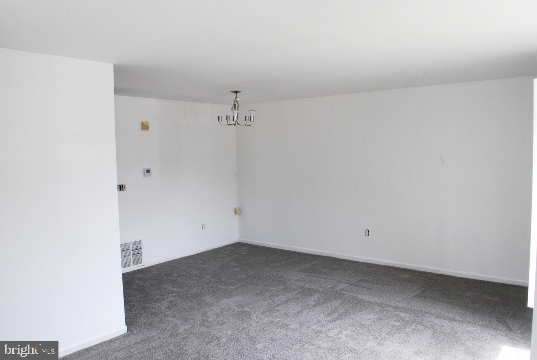 PRINCE PL AT NORTHAMPTOM - Residential