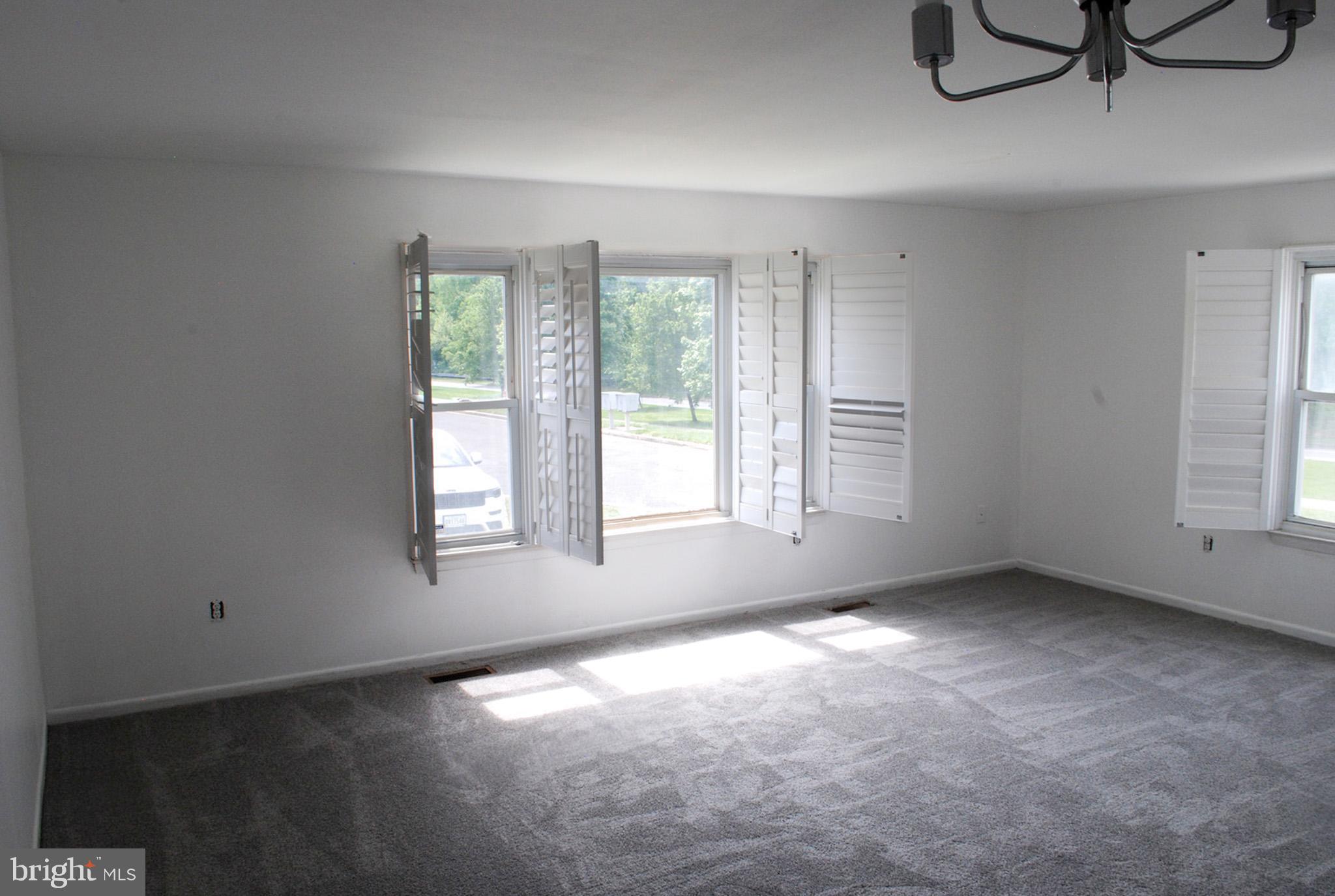 PRINCE PL AT NORTHAMPTOM - Residential