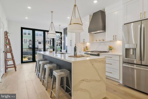 332 17TH PLACE NE WASHINGTON DC 20002