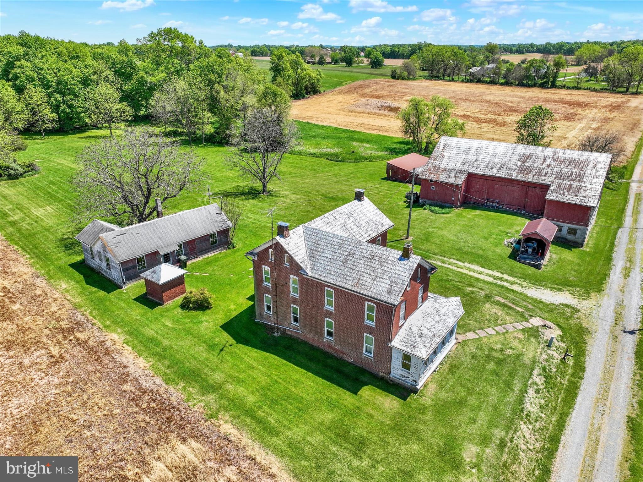 807 CHERRY LANE