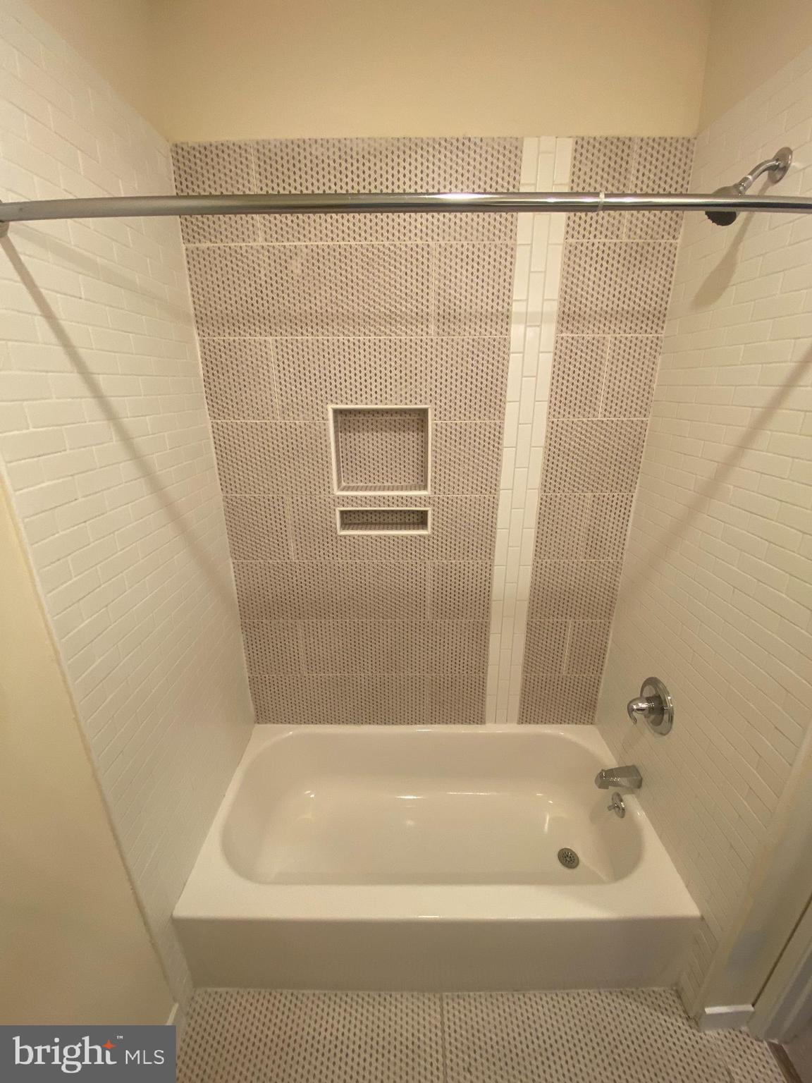 COBBS CREEK - Residential Lease