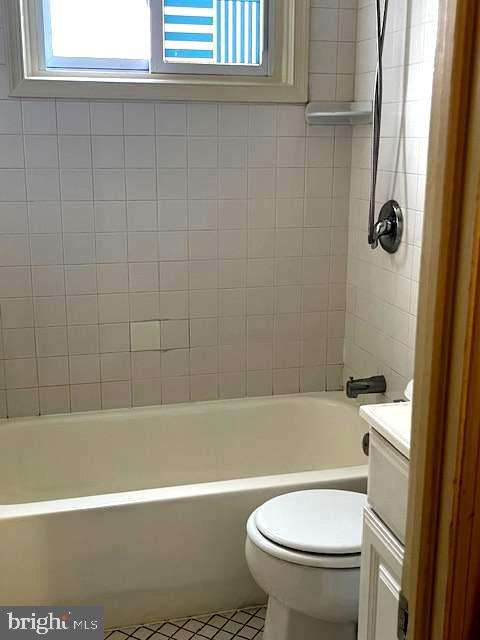 CURTIS BAY - Residential Lease