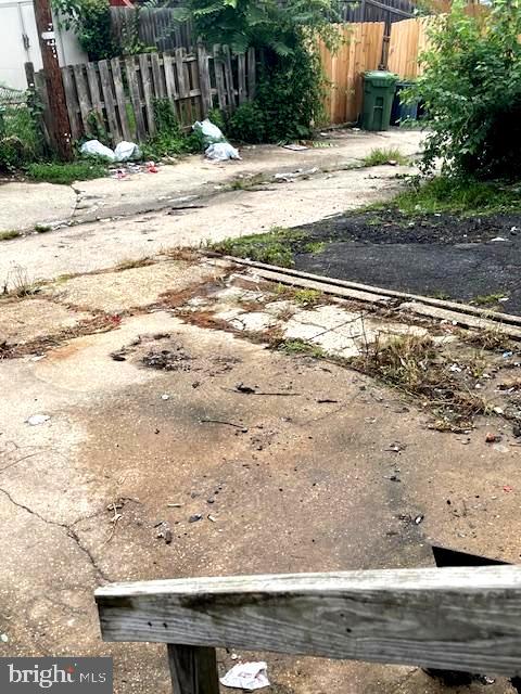 CURTIS BAY - Residential Lease