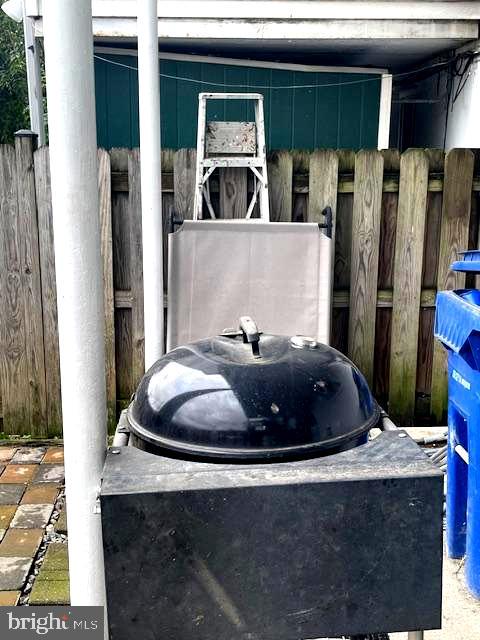 CURTIS BAY - Residential Lease